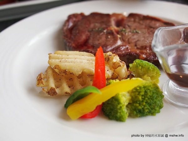 米克諾斯花園餐廳:【食記】田野中的失落莊園 @ 南投-中興新村-Mykonos 米克諾斯-經典品味花園