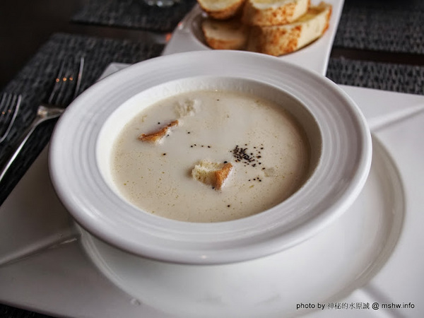 米克諾斯花園餐廳:【食記】田野中的失落莊園 @ 南投-中興新村-Mykonos 米克諾斯-經典品味花園