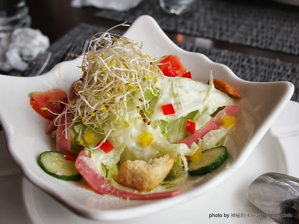 米克諾斯花園餐廳:【食記】田野中的失落莊園 @ 南投-中興新村-Mykonos 米克諾斯-經典品味花園