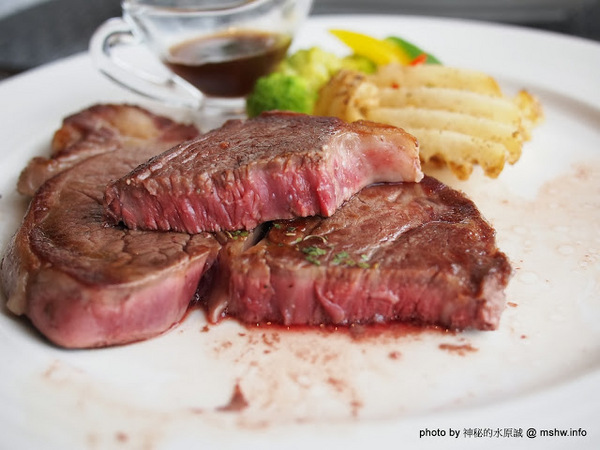 米克諾斯花園餐廳:【食記】田野中的失落莊園 @ 南投-中興新村-Mykonos 米克諾斯-經典品味花園