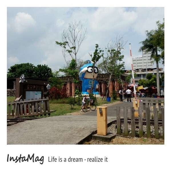 東勢客家文化園區：【台中景點】頭戴竹蜻蜓的大型公仔~東勢客家文化園區