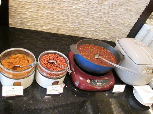 高雄商旅 URBAN HOTEL 33：201308142010高雄商旅--簡單、乾淨又交通便利