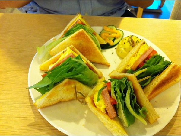 u*ki smile coffee:【食記】o○。oO。台北 東區u*ki smile coffeeo○。o。○