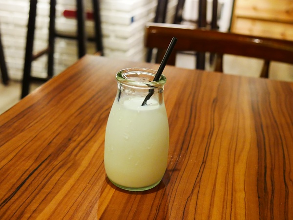 貓咪先生的朋友:【貓咪先生的朋友】 料多實在的豐盛早午餐 !! 貓咪乖巧 環境溫馨