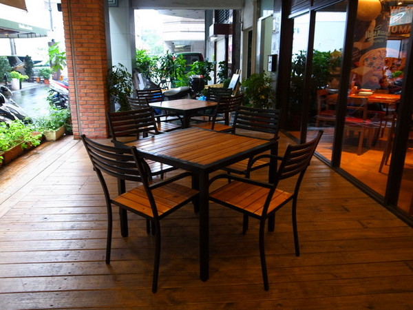 Vasa Pizzeria 瓦薩比薩(中山店)：＜台北｜中山＞你吃過用＂鏟＂的比薩嗎～瓦薩比薩(中山店)