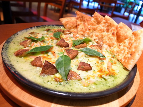 Vasa Pizzeria 瓦薩比薩(中山店)：＜台北｜中山＞你吃過用＂鏟＂的比薩嗎～瓦薩比薩(中山店)