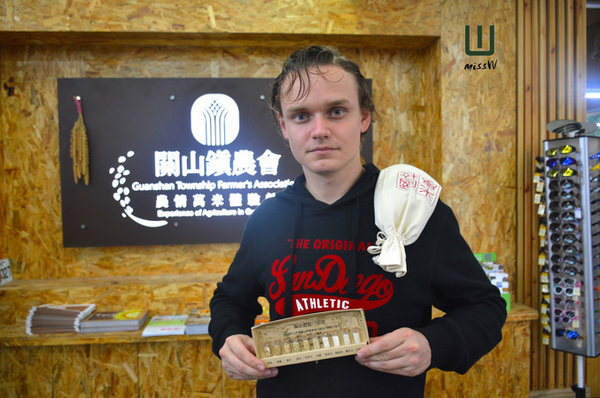 關山米國學校:台東|關山米國學校、古早味大碗公飯 一年僅二收的限定美味 重新找回吃米的原味感動