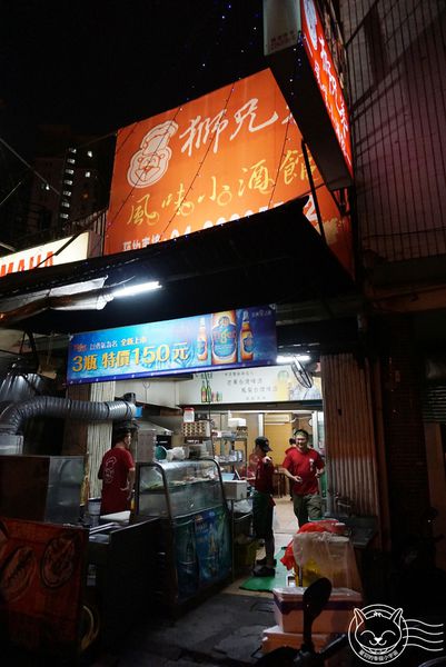 獅兄弟風味小酒館：※ 獅兄弟風味小酒館 ※ 平價消費神級享受，超新鮮辣沙公麵線和黃金海鮮鍋，沒吃過真的會後悔~!!!!