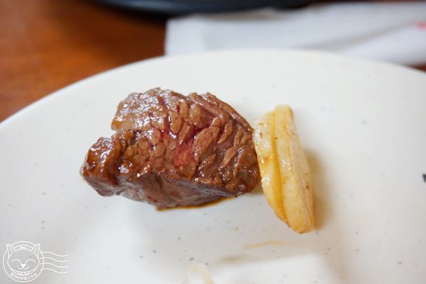 獅兄弟風味小酒館：※ 獅兄弟風味小酒館 ※ 平價消費神級享受，超新鮮辣沙公麵線和黃金海鮮鍋，沒吃過真的會後悔~!!!!