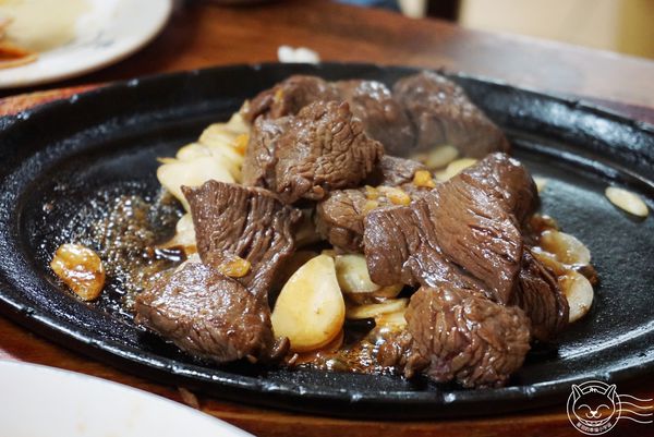 獅兄弟風味小酒館：※ 獅兄弟風味小酒館 ※ 平價消費神級享受，超新鮮辣沙公麵線和黃金海鮮鍋，沒吃過真的會後悔~!!!!