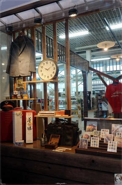 台鐵新烏日文創商圈：[台中追五月天小旅行]台中 新烏日火車站~火車票卡座位&百萬車票機器人