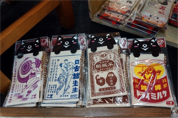 台鐵新烏日文創商圈：[台中追五月天小旅行]台中 新烏日火車站~火車票卡座位&百萬車票機器人