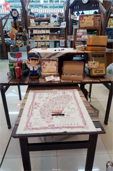 台鐵新烏日文創商圈：[台中追五月天小旅行]台中 新烏日火車站~火車票卡座位&百萬車票機器人