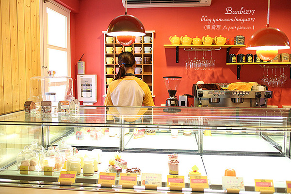 Le petit pâtissier 雷斯理:Le petit pâtissier 雷斯理 台北公館溫州街的法式甜點下午茶,達克瓦茲,馬卡龍,柔軟布丁,鹹派輕食(捷運台電大樓站,師大,美食,咖啡)