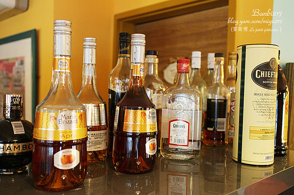 Le petit pâtissier 雷斯理:Le petit pâtissier 雷斯理 台北公館溫州街的法式甜點下午茶,達克瓦茲,馬卡龍,柔軟布丁,鹹派輕食(捷運台電大樓站,師大,美食,咖啡)