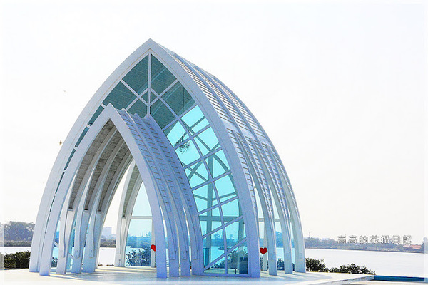 北門遊客中心：【臺南】北門區。北門遊客中心 北門水晶教堂