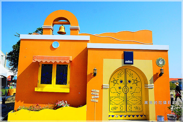 北門遊客中心：【臺南】北門區。北門遊客中心 北門水晶教堂