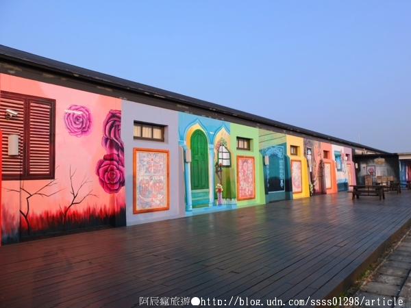 北門婚紗美地文創園區：【旅行遊記。台南北門區】北門遊客中心& 北門婚紗美地。美到爆表的彩繪藝術 幸福夢幻超人氣拍照景點