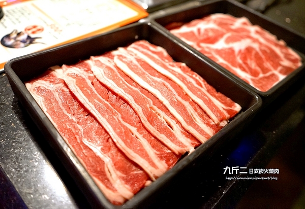 九斤二日式無煙燒肉(市民店):【市民大道美食/燒肉/燒烤吃到飽推薦】食材新鮮, 一年四季都可爽快大口吃燒肉火鍋的好去處! ✿✿ 九斤二日式無煙燒肉 ✿✿ (完整菜單)