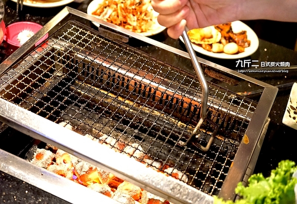 九斤二日式無煙燒肉(市民店):【市民大道美食/燒肉/燒烤吃到飽推薦】食材新鮮, 一年四季都可爽快大口吃燒肉火鍋的好去處! ✿✿ 九斤二日式無煙燒肉 ✿✿ (完整菜單)