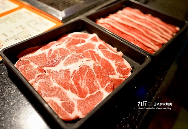 九斤二日式無煙燒肉(市民店):【市民大道美食/燒肉/燒烤吃到飽推薦】食材新鮮, 一年四季都可爽快大口吃燒肉火鍋的好去處! ✿✿ 九斤二日式無煙燒肉 ✿✿ (完整菜單)