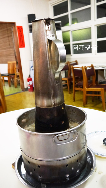 勵進餐廳(台電員工餐廳):【古亭│火鍋吃到飽】人氣強強滾的眷村酸菜白肉鍋,隱身巷弄的『勵進餐廳』