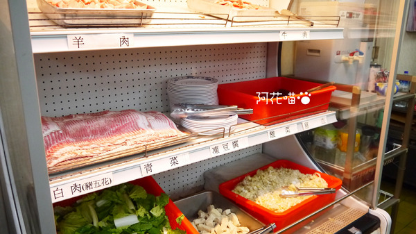 勵進餐廳(台電員工餐廳):【古亭│火鍋吃到飽】人氣強強滾的眷村酸菜白肉鍋,隱身巷弄的『勵進餐廳』