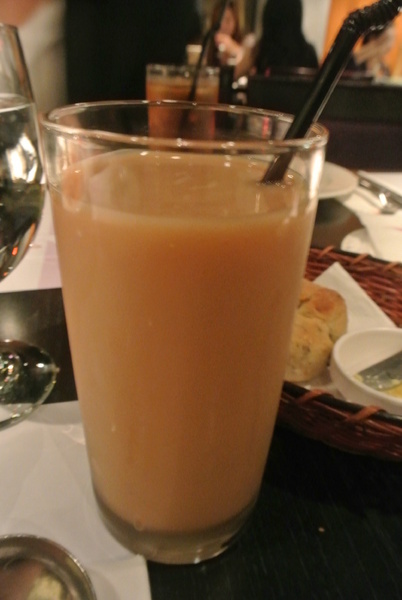 La gondola宮都拉義式主題餐廳：氣氛佳~口味佳~服務也不賴~好吃高級義大利麵~