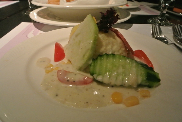 La gondola宮都拉義式主題餐廳：氣氛佳~口味佳~服務也不賴~好吃高級義大利麵~