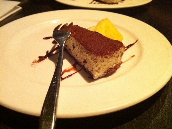 La gondola宮都拉義式主題餐廳：氣氛佳~口味佳~服務也不賴~好吃高級義大利麵~