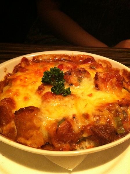 La gondola宮都拉義式主題餐廳：氣氛佳~口味佳~服務也不賴~好吃高級義大利麵~