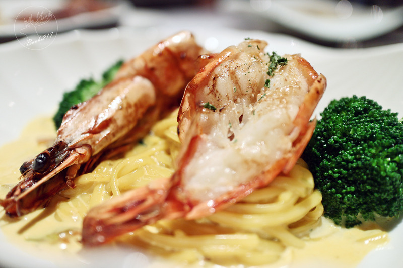 Banbi217 美食旅遊: 宮都拉義式主題餐廳,義大利麵料理,排餐,燉飯,沙拉前菜(台北東區、大安區、捷運忠孝敦化)[邀約]