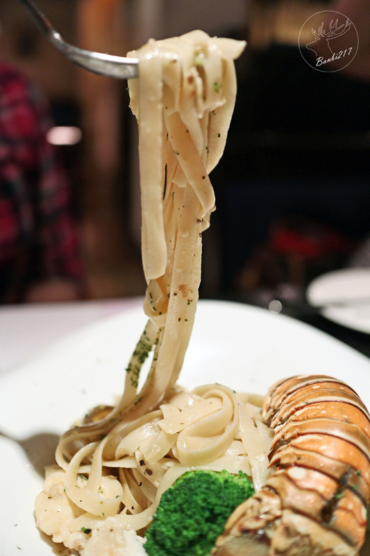 Banbi217 美食旅遊: 宮都拉義式主題餐廳,義大利麵料理,排餐,燉飯,沙拉前菜(台北東區、大安區、捷運忠孝敦化)[邀約]