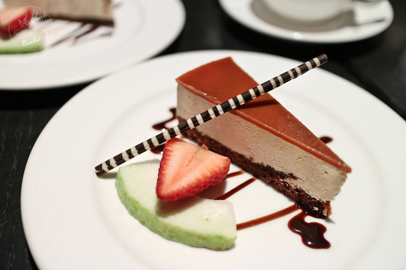 Banbi217 美食旅遊: 宮都拉義式主題餐廳,義大利麵料理,排餐,燉飯,沙拉前菜(台北東區、大安區、捷運忠孝敦化)[邀約]