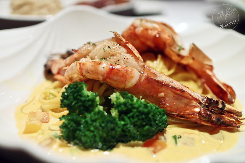 Banbi217 美食旅遊: 宮都拉義式主題餐廳,義大利麵料理,排餐,燉飯,沙拉前菜(台北東區、大安區、捷運忠孝敦化)[邀約]