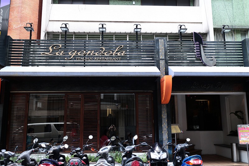 Banbi217 美食旅遊: 宮都拉義式主題餐廳,義大利麵料理,排餐,燉飯,沙拉前菜(台北東區、大安區、捷運忠孝敦化)[邀約]