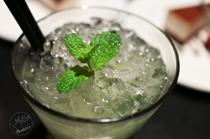 Banbi217 美食旅遊: 宮都拉義式主題餐廳,義大利麵料理,排餐,燉飯,沙拉前菜(台北東區、大安區、捷運忠孝敦化)[邀約]