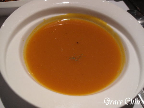 南瓜濃湯~宮都拉義式主題餐廳%2F東區義式%2F台北好吃義式%2F捷運忠孝敦化站%2F東區包場