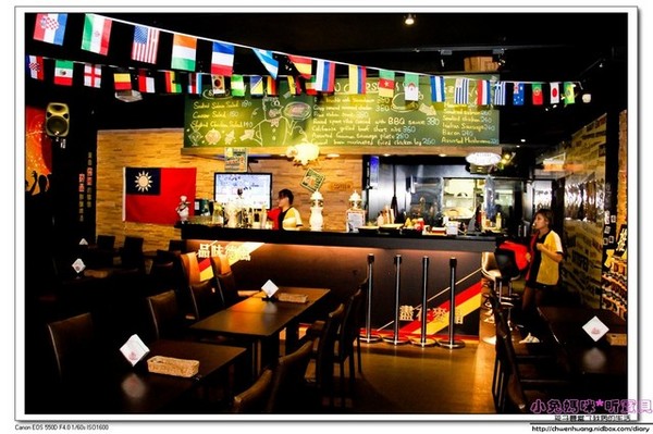 麥晶鮮釀啤酒餐廳(板橋店):【美食♥ 板橋】☼ 麥晶德國鮮釀啤酒餐廳☼ 美食&鮮釀啤酒加上大螢幕直播球賽和駐唱表演,多重享受♥♥