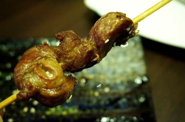 麥晶鮮釀啤酒餐廳(板橋店)：[板橋.府中] 麥晶鮮釀啤酒餐廳：現場演唱/棒球直播/啤酒/美食