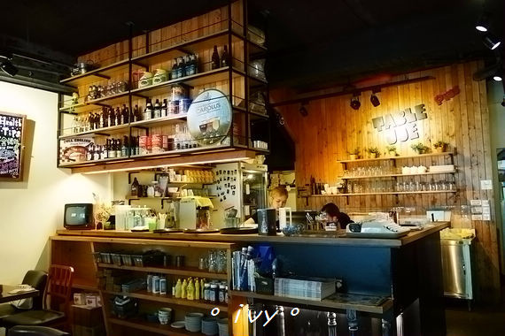 TABLE JOE PLUS 喬桌子．廚房：新竹食。TABLE JOE 喬桌子廚房(巨城店)