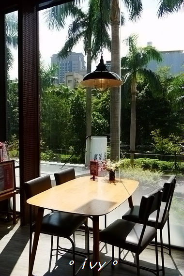 TABLE JOE PLUS 喬桌子．廚房：新竹食。TABLE JOE 喬桌子廚房(巨城店)