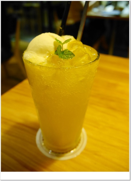 Fanier 費尼餐廳:【內湖】Fanier 費尼餐廳-簡約北歐時尚風格的美式餐點 (超值分享套餐、沙拉、漢堡、墨西哥餅、義大利麵、早午餐、鬆餅)