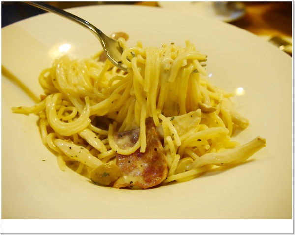 Fanier 費尼餐廳:【內湖】Fanier 費尼餐廳-簡約北歐時尚風格的美式餐點 (超值分享套餐、沙拉、漢堡、墨西哥餅、義大利麵、早午餐、鬆餅)