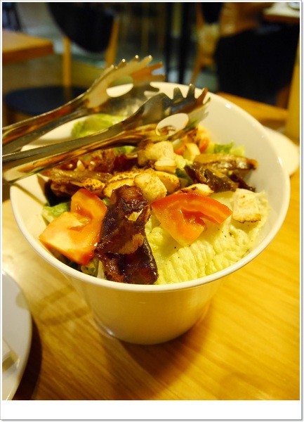 Fanier 費尼餐廳:【內湖】Fanier 費尼餐廳-簡約北歐時尚風格的美式餐點 (超值分享套餐、沙拉、漢堡、墨西哥餅、義大利麵、早午餐、鬆餅)