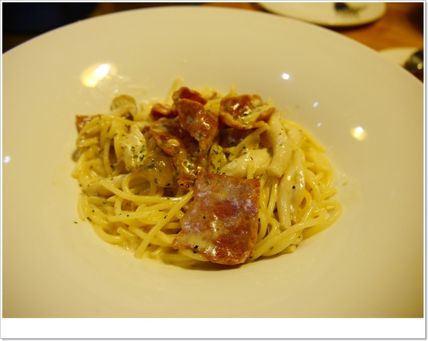 Fanier 費尼餐廳:【內湖】Fanier 費尼餐廳-簡約北歐時尚風格的美式餐點 (超值分享套餐、沙拉、漢堡、墨西哥餅、義大利麵、早午餐、鬆餅)