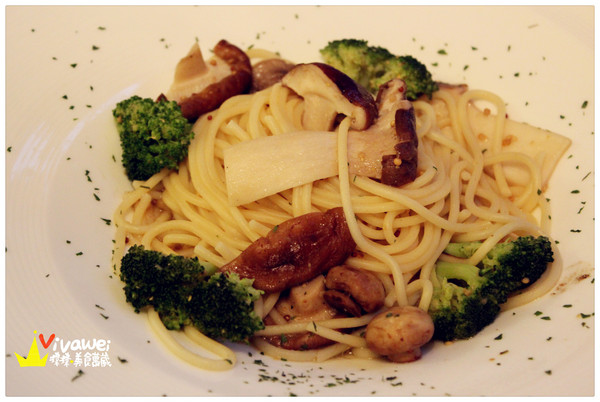 紗汀娜好食:台北中山區|餐點令人滿足但服務仍需加強『紗汀娜好食』