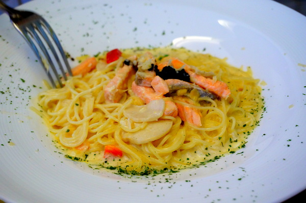 紗汀娜好食:【台北.民權西路站】紗汀娜好食-『溫暖黃金陽光風』