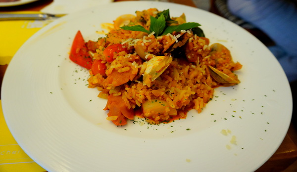 紗汀娜好食:【台北.民權西路站】紗汀娜好食-『溫暖黃金陽光風』