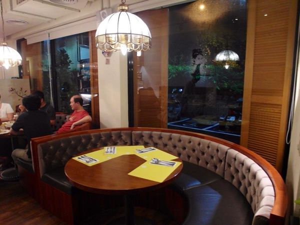 10561718_897830506900458_5057577499693163961_n